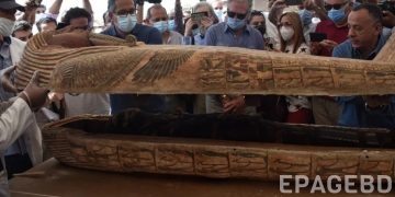Completely preserved Mummies were found in Egypt which are about 2500 years old!