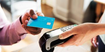 Learn what a contactless credit card is and its benefits